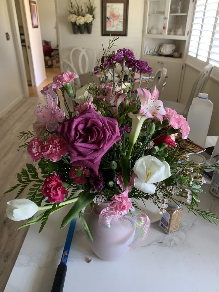 CAIRO’S FLORAL Updated May 2024 1124 Solano St, Corning, California