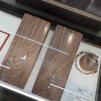 James Avery - Jewelry Near Me - Pflugerville, Texas James Avery - Jewelry Near Me - Pflugerville, Texas
