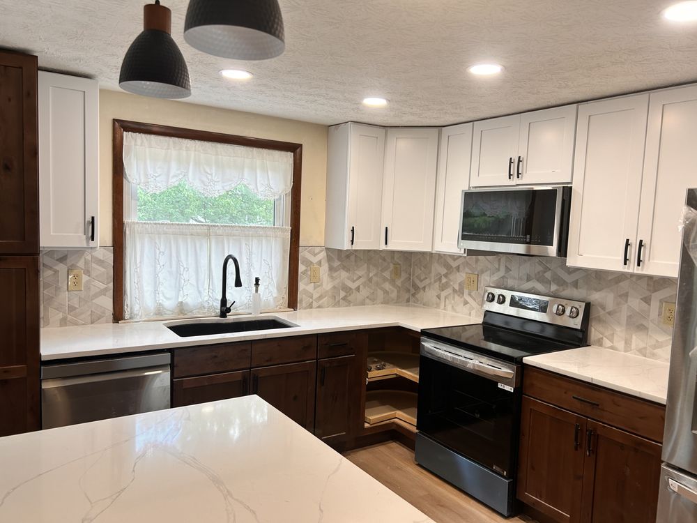 Slide of Moody Renovations