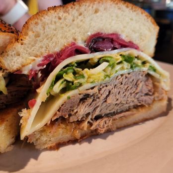 R+D Kitchen - Pulled pork sandwich on brioche bus - New American Near Me - Yountville, California R+D Kitchen - Pulled pork sandwich on brioche bus - New American Near Me - Yountville, California