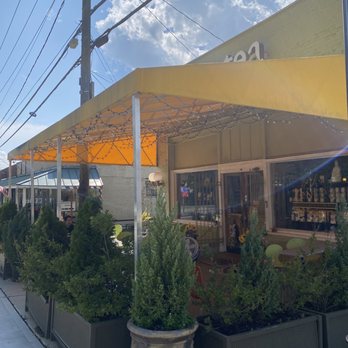 ZenTea - Front patio - Coffee & Tea Near Me - Chamblee, Georgia