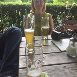 Anlagencafe - Beer and raddlers.