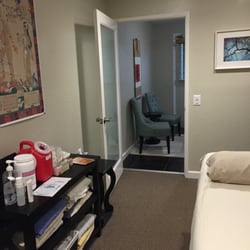 Jennifer Tom Acupuncture