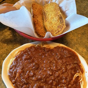 Vince's Spaghetti Route 66 - Half order of Spaghetti with Meat Sauce and Garlic Roll - Italian Near Me - Rancho Cucamonga, California