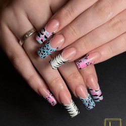 LP Luxury Nail Lounge