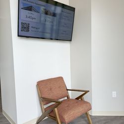 Perlman Clinic - Waiting room