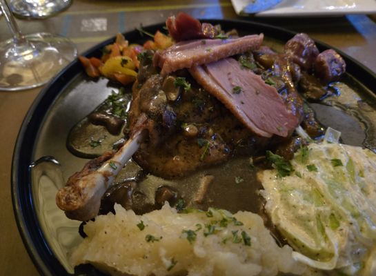 P'tit Plateau / little plateau by null