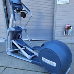 Quick Start - Very nice gently used Precor elliptical. This machine is immaculate!