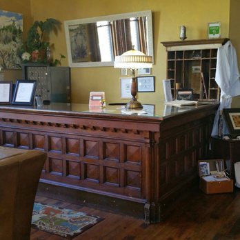 Balch Hotel - Front desk and gift area - Hotels Near Me - Dufur, Oregon Balch Hotel - Front desk and gift area - Hotels Near Me - Dufur, Oregon