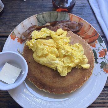 Dierk's Parkside Cafe - Breakfast & Brunch Near Me - Santa Rosa, California