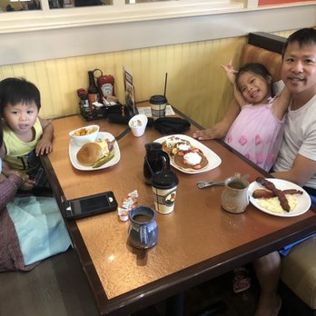 Another Broken Egg Cafe - Breakfast with daddy after his return home from flying. - Breakfast & Brunch Near Me - Houston, Texas