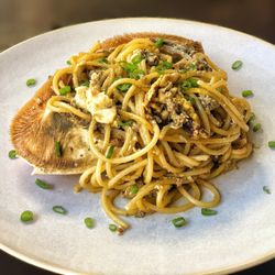 MoBowl - Crab garlic noodles