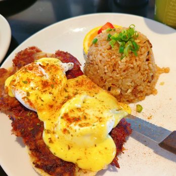 Sweet E's Cafe - corned beef hash egg's benedict - Cafes Near Me - Honolulu, Hawaii Sweet E's Cafe - corned beef hash egg's benedict - Cafes Near Me - Honolulu, Hawaii