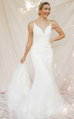Angela's Bridal by null