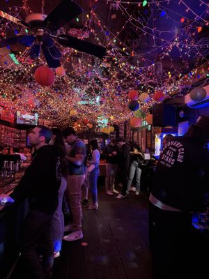 Aero Club Bar by null