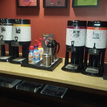 Hampton Inn St. George - Coffe/Tea bar - Hotels Near Me - St George, Utah Hampton Inn St. George - Coffe/Tea bar - Hotels Near Me - St George, Utah