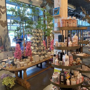 Saint Austin Company - Candle - Home Decor Near Me - Dallas, Texas Saint Austin Company - Candle - Home Decor Near Me - Dallas, Texas