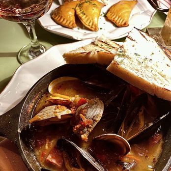Habana - Chicken Empanadas and Steamed Clams - Cuban Near Me - Irvine, California