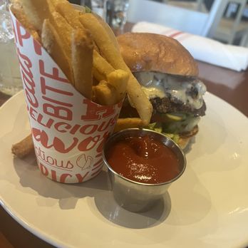 Full Belly - Cheeseburger - Breakfast & Brunch Near Me - San Antonio, Texas