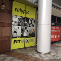 Calypso Fitness Club - Wejście po lewej stronie za filarem, obok Starbucks'a
