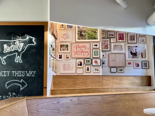 Jeni's Splendid Ice Creams by null