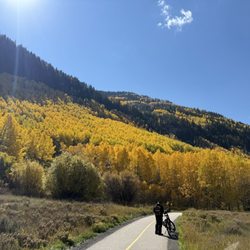Christy Sports Vail Bridge Street - Bike trail