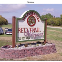 Red Trail Vineyard - Welcome to Red Trail Vineyard
