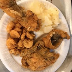 Ron's Barn Barbecue & Seafood - Fried trout, fried shrimp, and mashed potatoes