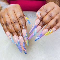 Creative Nails & Spa