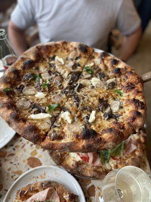 Marc's Artisanal Pizzeria by null