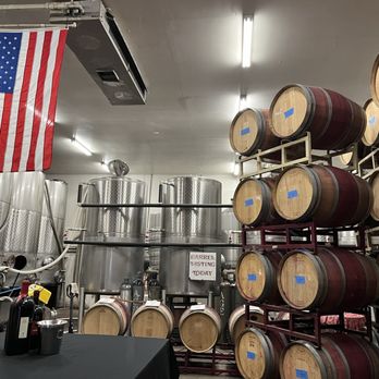 Charles B Mitchell Vineyards - Wine Tasting Room Near Me - Fair Play, California