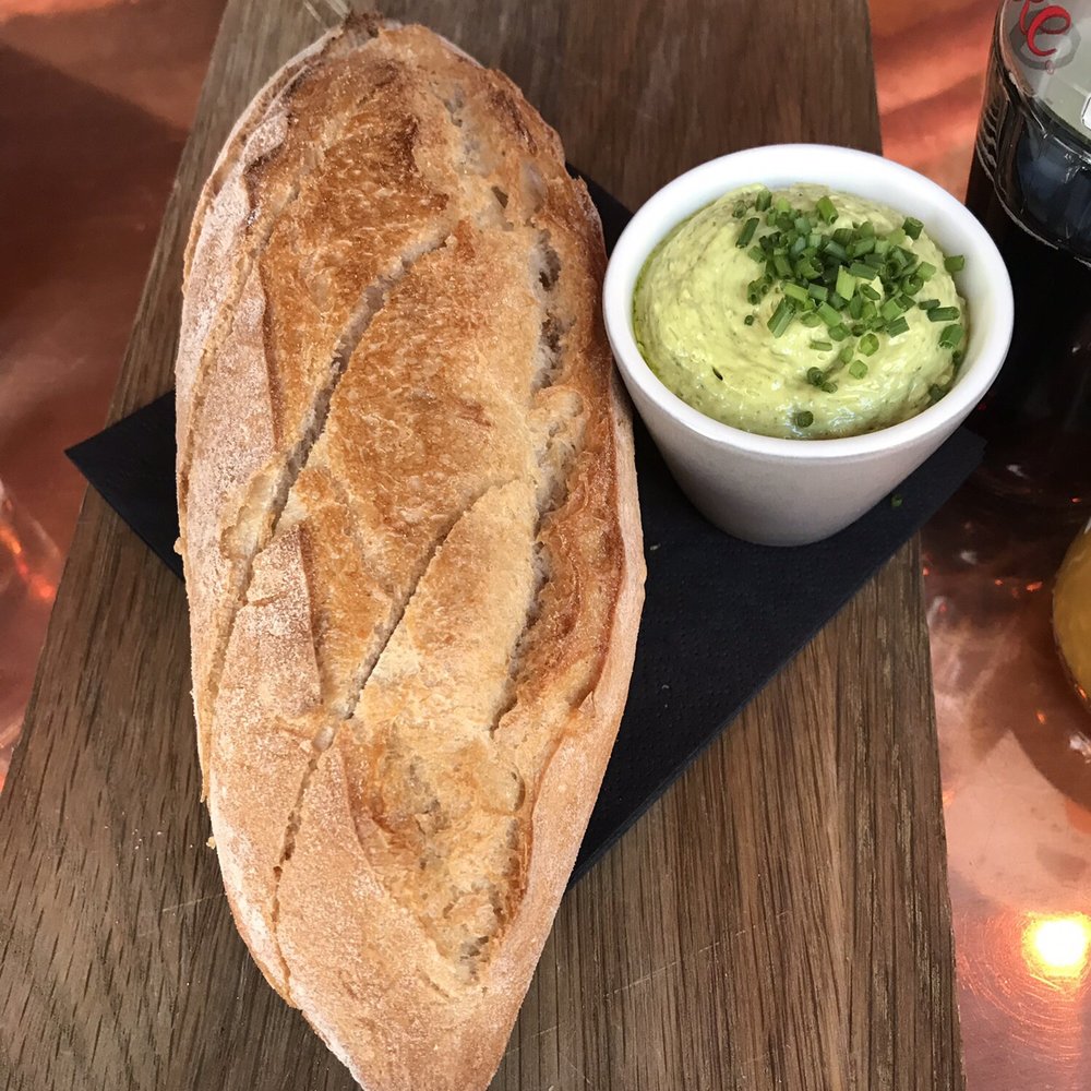 Toasted bread with butter spread Toasted bread with butter spread