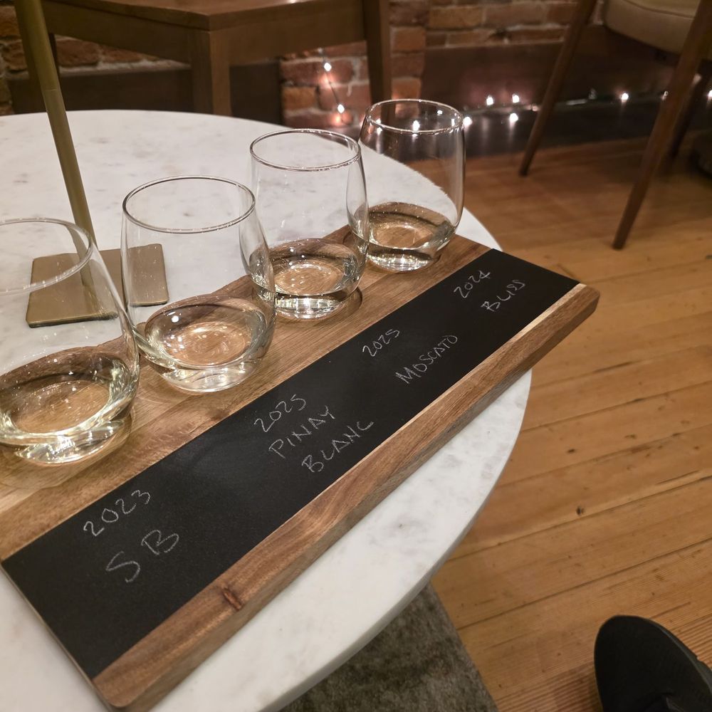 Felicità Wine - Wine Tasting Room Near Me - Sacramento, California Felicità Wine - Wine Tasting Room Near Me - Sacramento, California