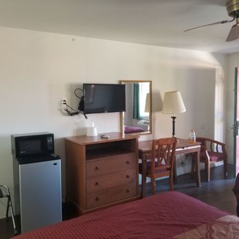 Vagabond Inn - Buttonwillow North I-5 - Forgot to include microwave in the review lol - Hotels Near Me - Buttonwillow, California Vagabond Inn - Buttonwillow North I-5 - Forgot to include microwave in the review lol - Hotels Near Me - Buttonwillow, California