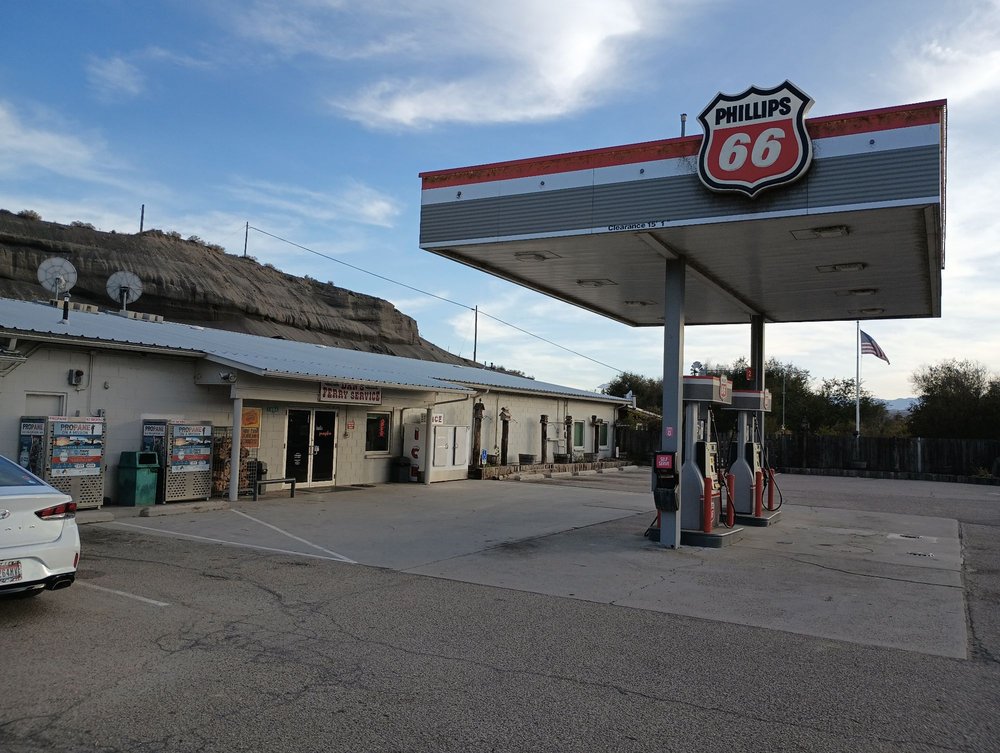 DAN’S FERRY SERVICE Updated September 2024 1984 Hwy 45 S, Melba