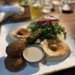 The Green Olive - Vegetarian Platter