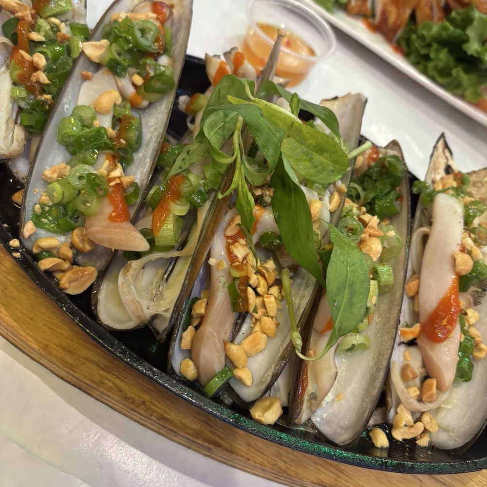 Oc A Chay - Razor clams. So good - Vietnamese Near Me - San Gabriel, California Oc A Chay - Razor clams. So good - Vietnamese Near Me - San Gabriel, California