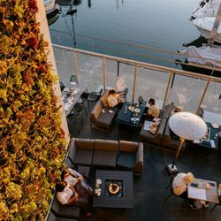 Sea Level Restaurant & Lounge