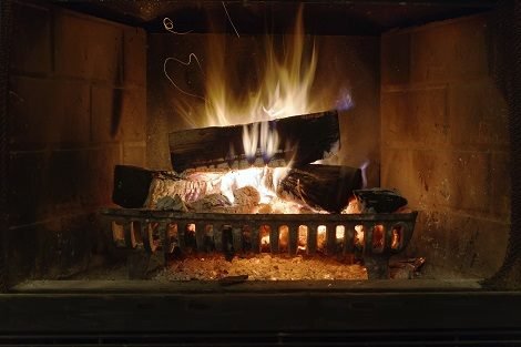 Chimney Cleanings & Repairs - Does your fireplace stink in the summer? It could be from creosote buildup. A good cleaning this spring will help. Call us today to schedule all of your chimney cleaning and chimney repair needs!