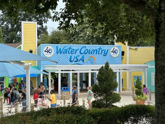 Water Country USA by null