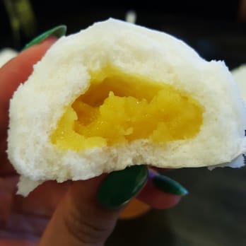 Yukai Buffet - Very good - milk bun with egg custard. Fluffy and slightly sweet - Seafood Near Me - Virginia Beach, Virginia