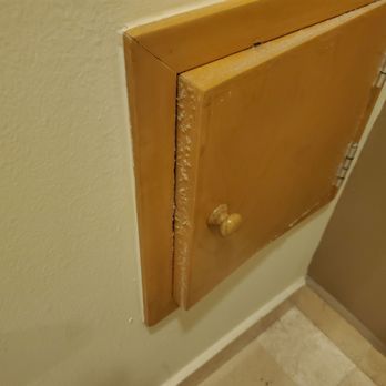 The Grand Mayan - Dust/dirt in storage closet - Resorts Near Me - Riviera Maya, ROO The Grand Mayan - Dust/dirt in storage closet - Resorts Near Me - Riviera Maya, ROO