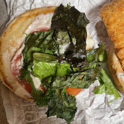 Wendy's - Rotten lettuce