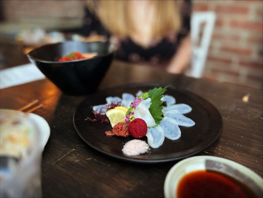 Hachiroku Shokudo & Sake Bar by null