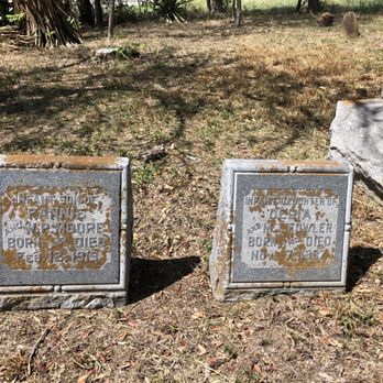 Fowler Cemetery - Two infant graves - Funeral Services & Cemeteries Near Me - Garfield, Texas Fowler Cemetery - Two infant graves - Funeral Services & Cemeteries Near Me - Garfield, Texas
