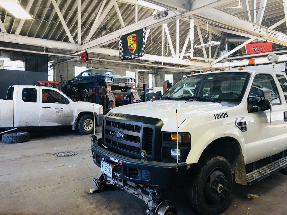 PARKVIEW AUTO REPAIR & BODY SHOP 22 Photos & 23 Reviews Auto Repair