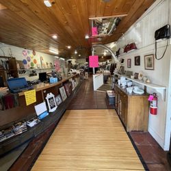 Miranda's Rescue Thrift Store - Inside of Miranda's rescue