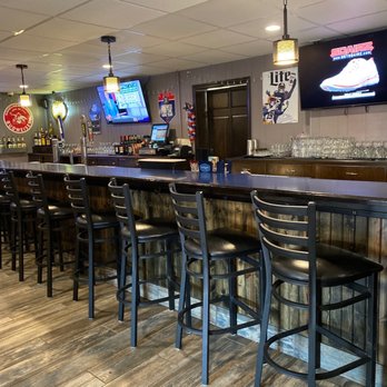 Samantha's Grill - Bar. - Breakfast & Brunch Near Me - Louisville, Ohio
