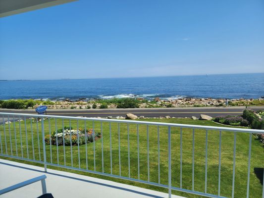 Atlantis Oceanfront Inn Hotel & Breakfast Café In Gloucester, MA by null