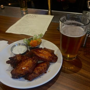 Grand Eleven - The most amazing wings in Tribeca you need to come at Grand eleven bar - Cocktail Bars Near Me - New York, New York Grand Eleven - The most amazing wings in Tribeca you need to come at Grand eleven bar - Cocktail Bars Near Me - New York, New York